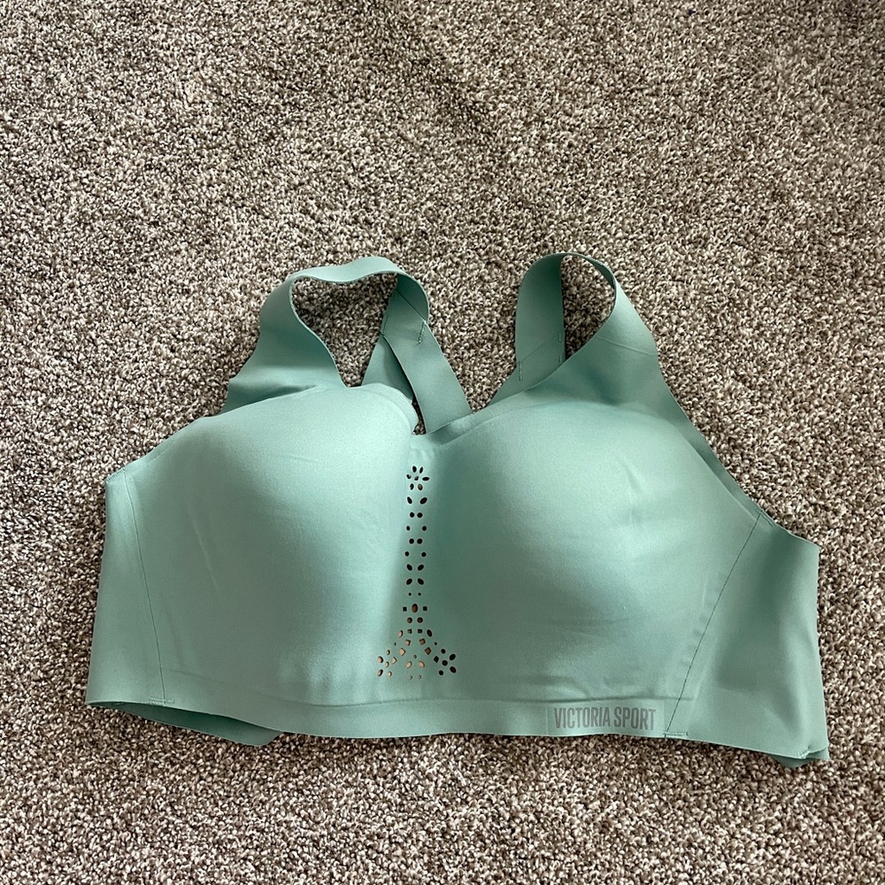 VS Sports Bra